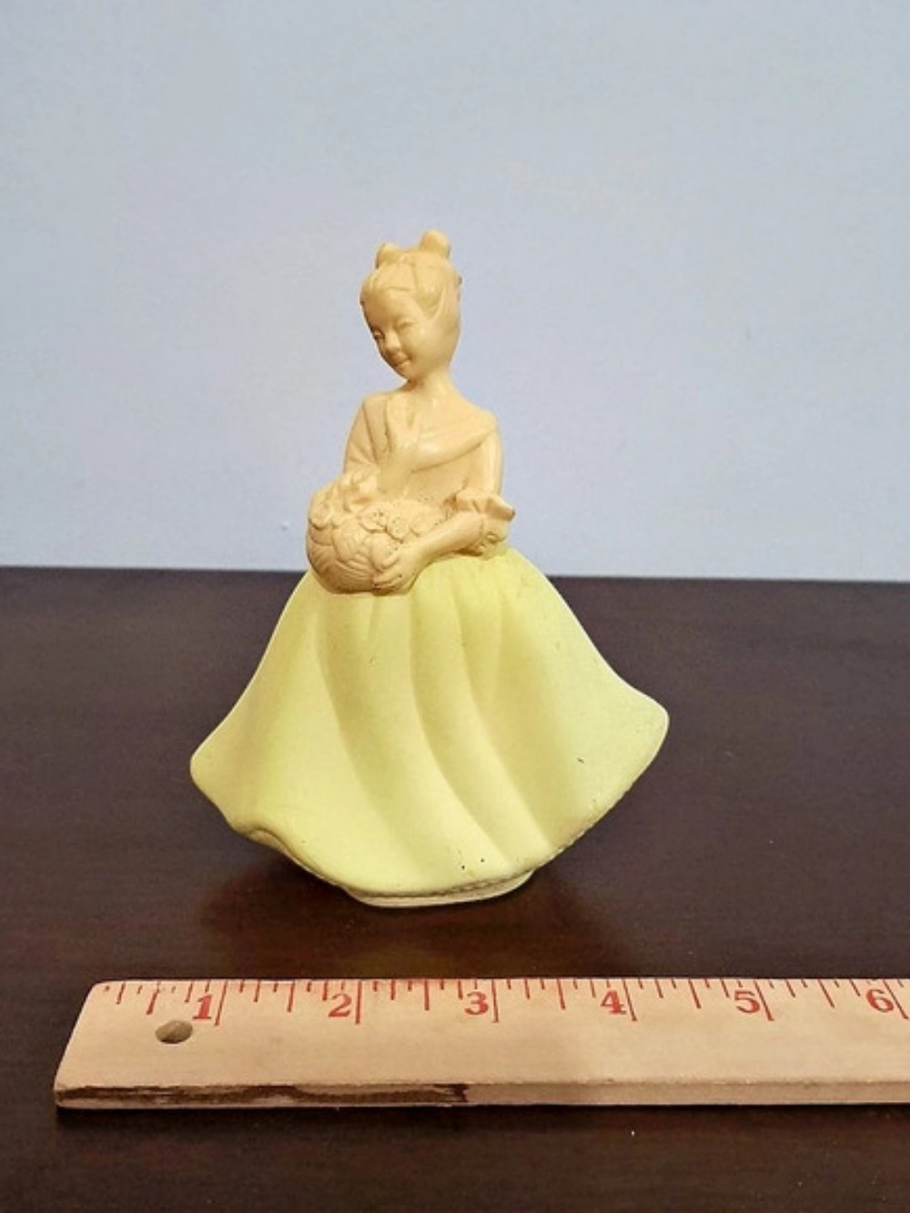 Avon Somewhere Cologne / Flower Maiden Figurine Bottle Yellow